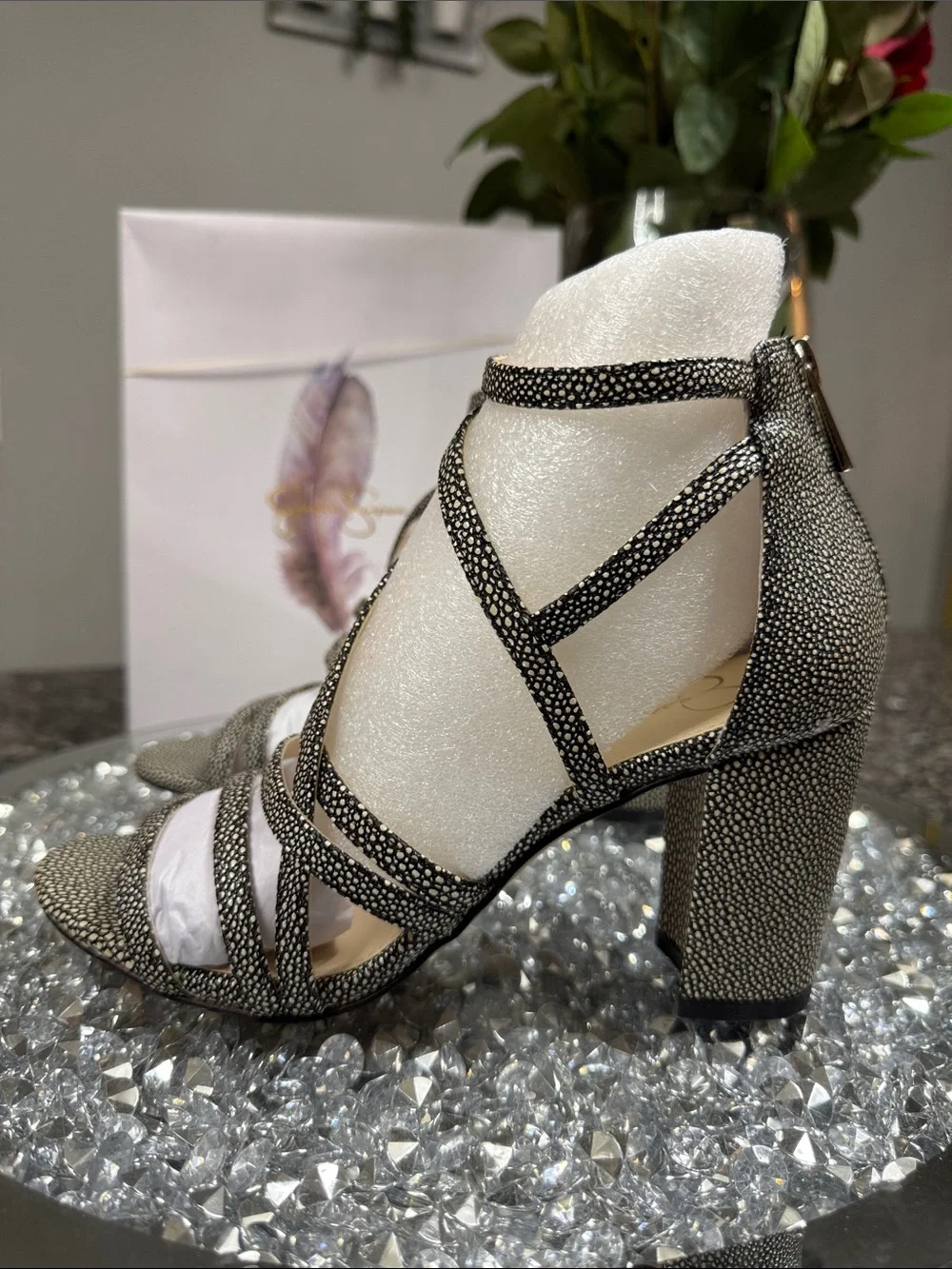 Jessica Simpson Black and Cream Textured Strappy Block Heel Sandal NEW 7 - Picture 2 of 15